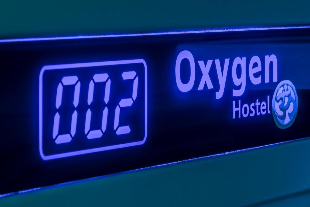 Oxygen Hostel Capsula Madrid Eksteriør bilde